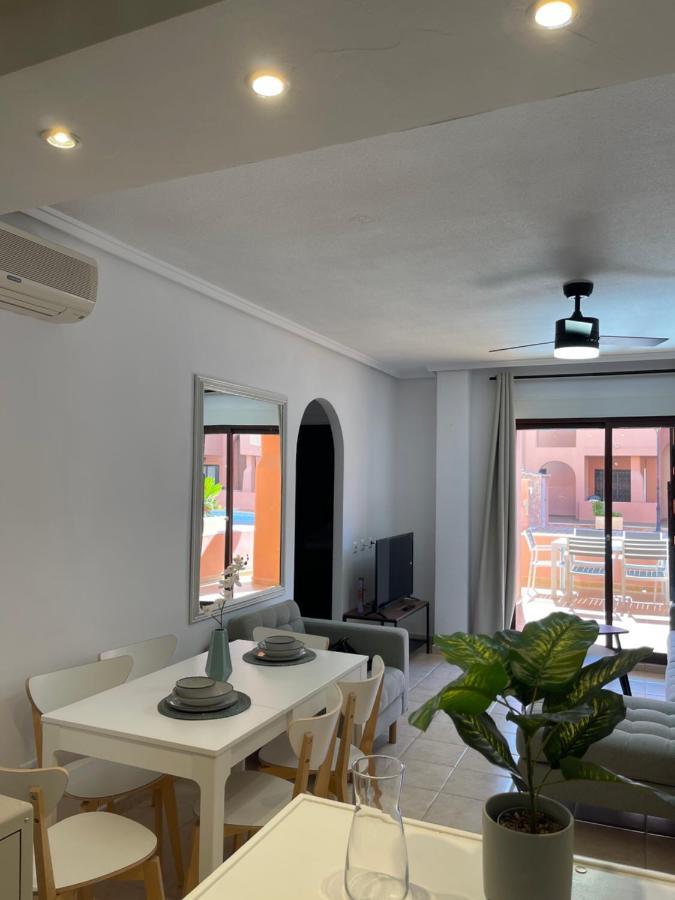 Three Bedroom Apartment With Pool In Torrevieja Eksteriør billede