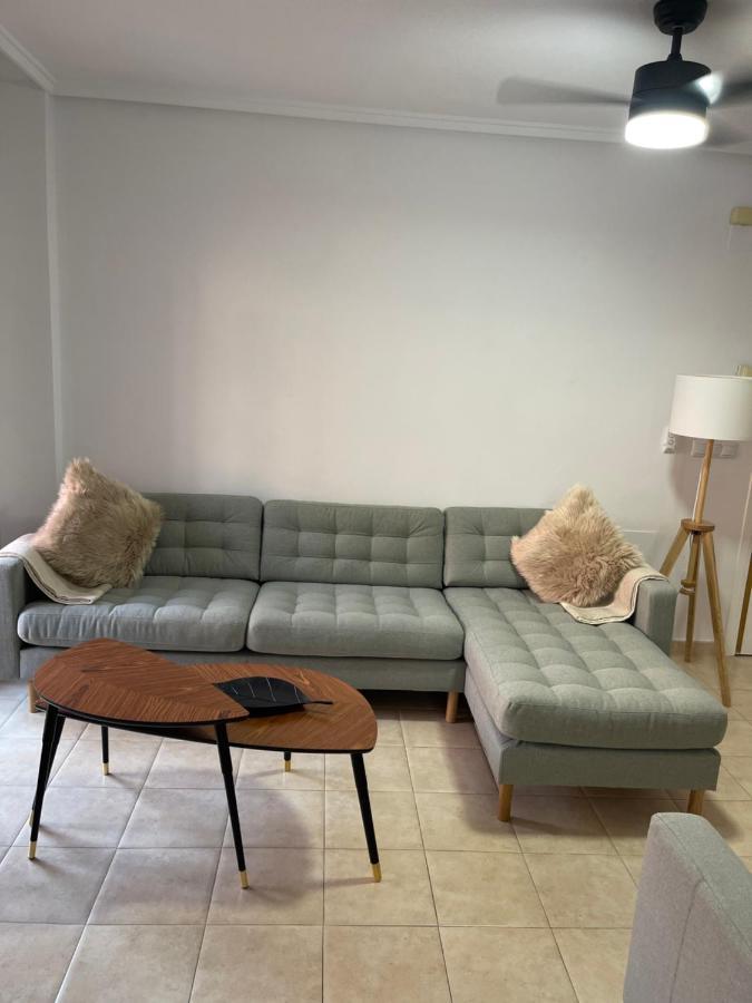 Three Bedroom Apartment With Pool In Torrevieja Eksteriør billede