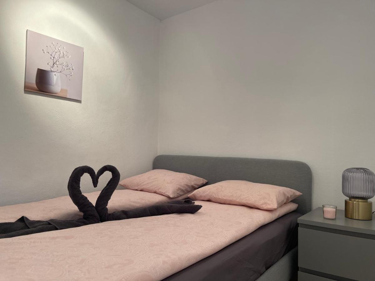 Three Bedroom Apartment With Pool In Torrevieja Eksteriør billede